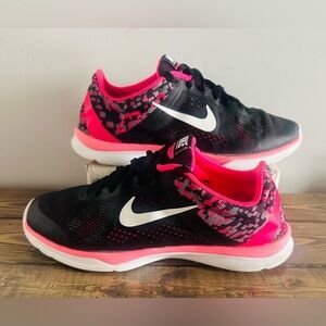 Nike In-Season TR 5 Cross-Training Shoes In Black And Pink Women’s 6